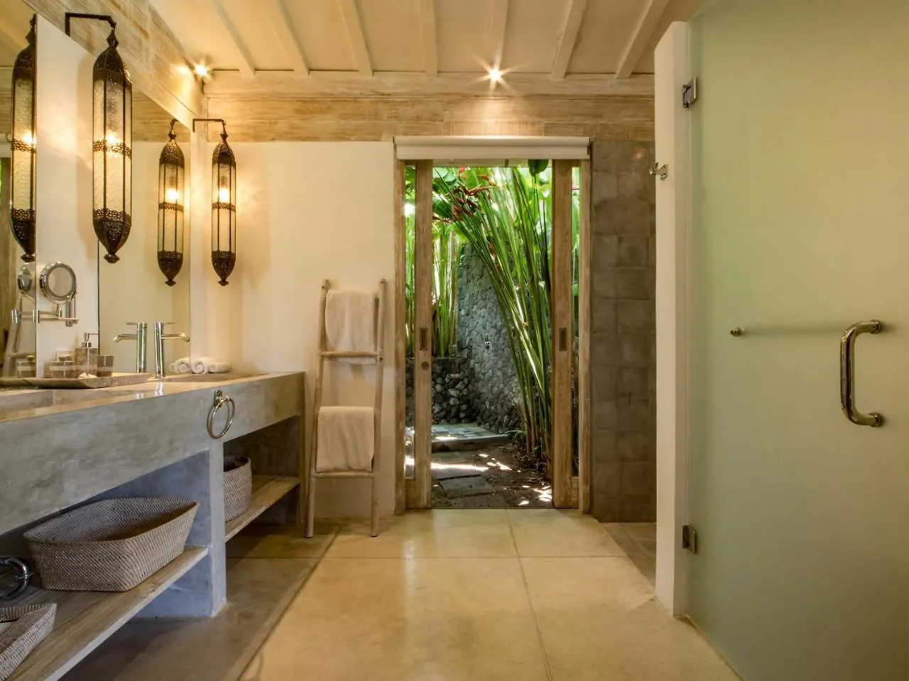 Villa Mannao By Villa Finder Kerobokan  Indonesia